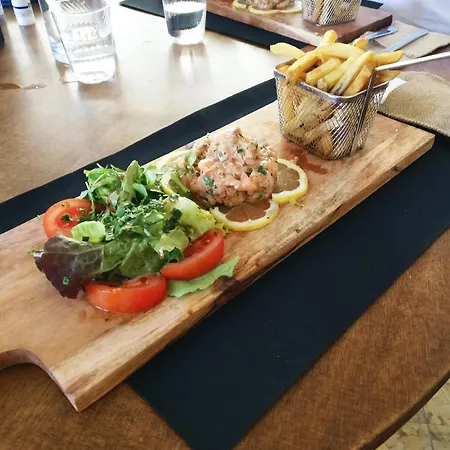 Du Parc - Bar Restaurant Au Coeur Du Chemin Des Dames Hotel Bourg-et-Comin